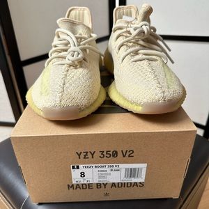 BNIB Yeezy Boost 350 V2 by Adidas